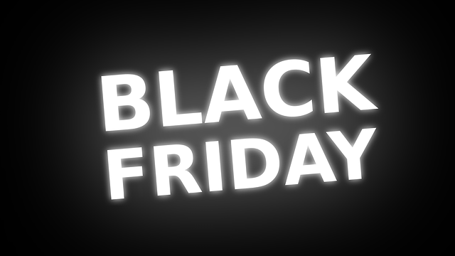 Black Friday - Tela preta escrito em branco luminoso "Black Friday"